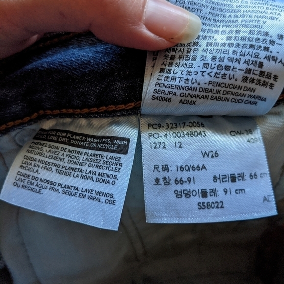 Levi's 501 high rise cut off denim Jean shorts - Picture 4 of 7